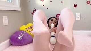Violet Myers caresses her big ass on Valentine's Day, solo style