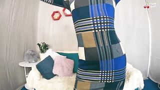 A mature woman with a big ass gets fucked roughly