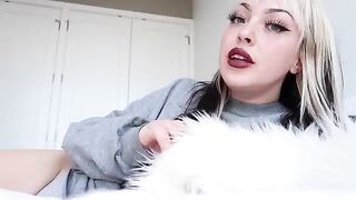 Girlfriend’s gentle domination JOI, a sensual and romantic experience