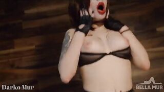 Babe Mad Moxxi fucks with a guy with a big dick