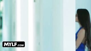 The hot MILF India Summer gives a naughty advice to a younger girl