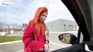 I was walking when I met a girl and fucked her in the car
