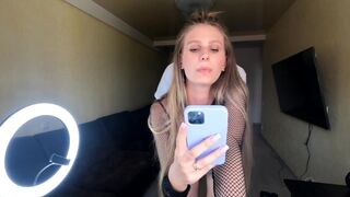 The blonde fucks on the phone and gets a cumshot