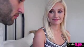 Girl was shocked when she felt a cock in her pussy