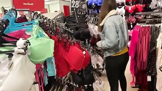 Shopping in ChihuahuaSU ended with intense toilet gallery action