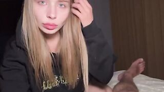 Ladies can also be cunts. California babe sucks cock