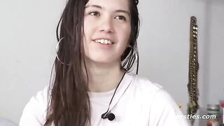 Skinny teen masturbates in the bathtub, showcasing sensual solo play
