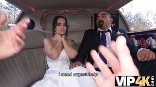Hot bride allows husband to watch her getting fucked in the limo