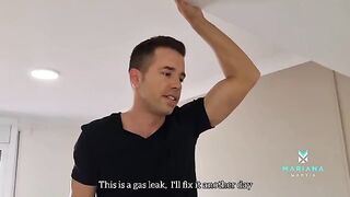 Air technician’s cumshot on my big ass - Mariana Martix