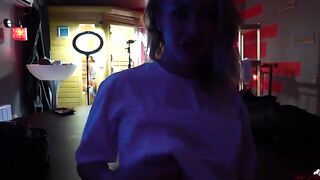 Kelly got wet and played with herself while actors acted