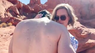 Sex in the desert, a daring hike with a twist