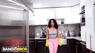 The black housekeeper, a stunning mix of beauty and strength, cleans the house and takes care of the cock