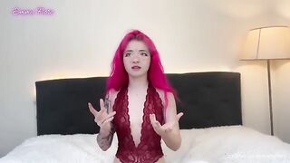 A cute teen Emma Fiore proposes a threesome with her friend in a captivating story