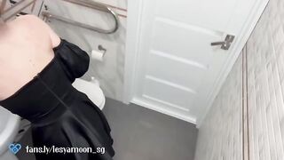 First night date with a guy ended with sex in the toilet, Lesya Moon’s charm on point