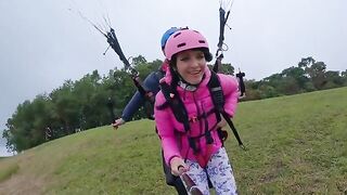A girl squirts while paragliding in 2200 m above the sea, an extreme act