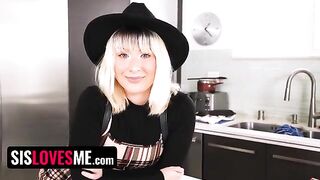 Jessie Saint gets her magic pussy filled with love potion