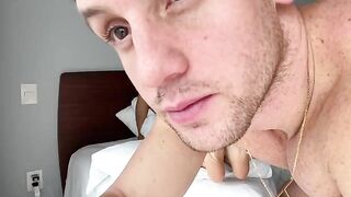 A blonde has sex with her lover at home and comes with pleasure