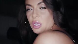 Hot tushy raw action with voluptuous MILF Kiki and her tight ass stretching