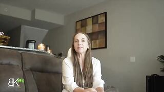 Pervert stepson catches his stepmom Kymber Leigh on the couch