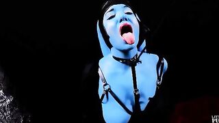 A Twi'lek gets tied up and pleases an alien master in this Star Wars parody