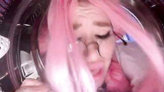 My stepsister is stuck in the washing machine and I have to pull her out
