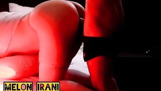 Pudica arouses suspicion in the Iranian amateur couple