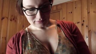 Bettie Bondage's pose tutorial in 4K quality