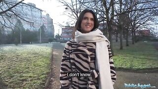 A beautiful biology student, Lena Coxx, meets a stranger and gets intimate