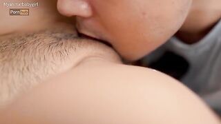 How to show love for a girl through the language of the body?