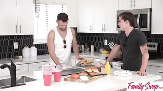Lexi Luna pushed dick out by cum, she says