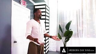 Pervert yoga master secretly fucks Jane Wilde during class