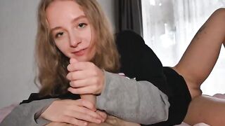 An 18-year-old cute girl shared her thoughts on love in a steamy chat