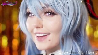 Sia Siberia cosplays, offering a thrilling Christmas treat with her sweet pussy