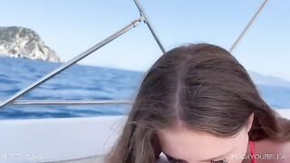 Babe cheats on her BF with a friend on the yacht