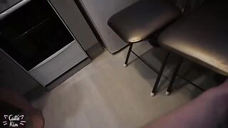 A schoolgirl saw a big dick and came after 3 minutes