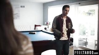 Star Quarterback Shoots Raw Footage of Sex with a Virgin Reporter