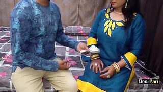 Desi Pari aunty gets banged for money with intense Hindi audio action