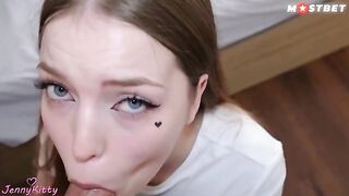 A delivery girl got fucked by a random guy in an unexpected encounter