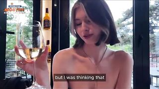 An 18-year-old girl received a luxurious gift from her rich stranger date