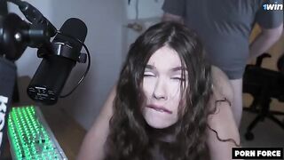 A sexy girl has done something good for a change
