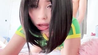 My stepsister asked me to cum in her face, damn!