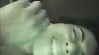 Homemade porn with a brunette that knows how to handle things, man!