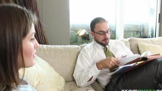 A stepdaughter with an amazing body seduced her stepfather to fuck
