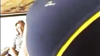 A pick-up guy fucks a young girl right in the street