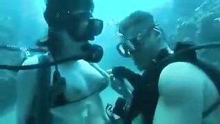 Underwater sex with aqualungs – the best porn you will see this year