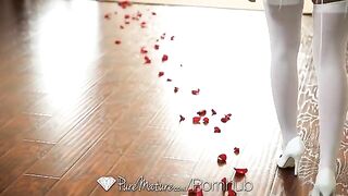 A young brunette with amazing body fucks on the bed