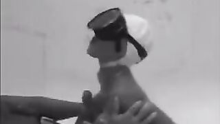 The diver made a blowjob to an underwater aqualangist