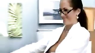 An Italian teacher got fucked by her student on his table
