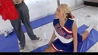 A gymnast has an awesome sex after sitting on a twine, showcasing flexibility