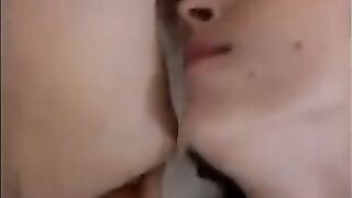 A friend cleaned up the sperm from the vagina and anus with passion